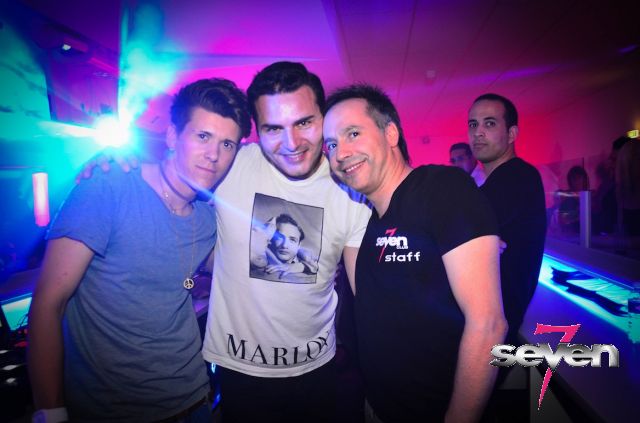 Cliquer pour voir l'image en taille réelle