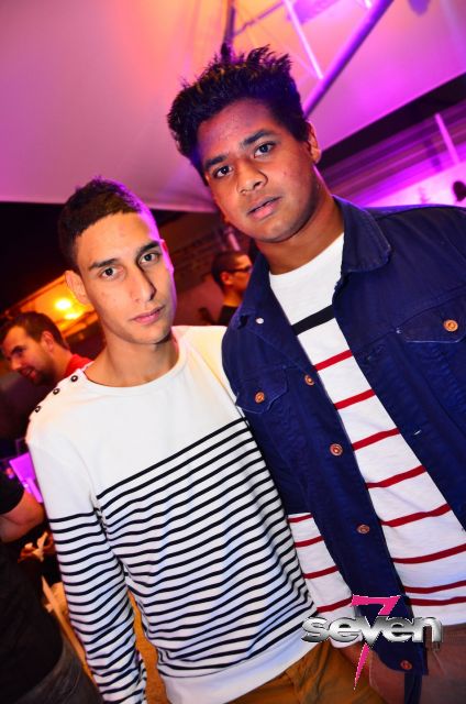 Cliquer pour voir l'image en taille réelle