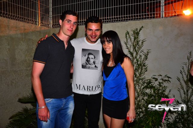 Cliquer pour voir l'image en taille réelle