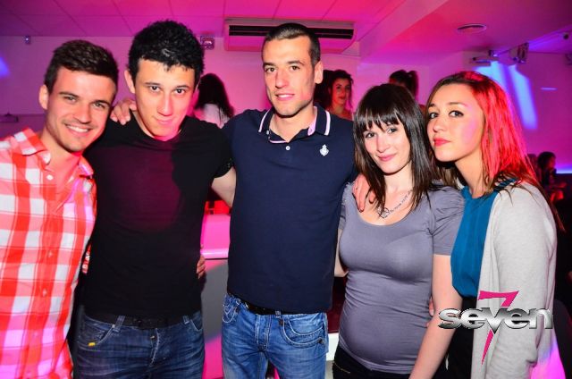 Cliquer pour voir l'image en taille réelle