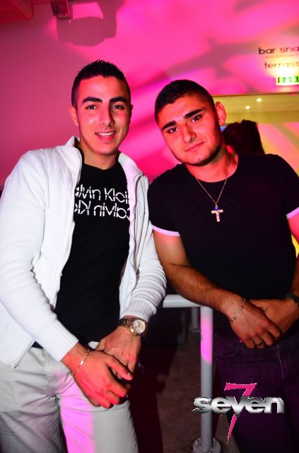 Cliquer pour voir l'image en taille réelle