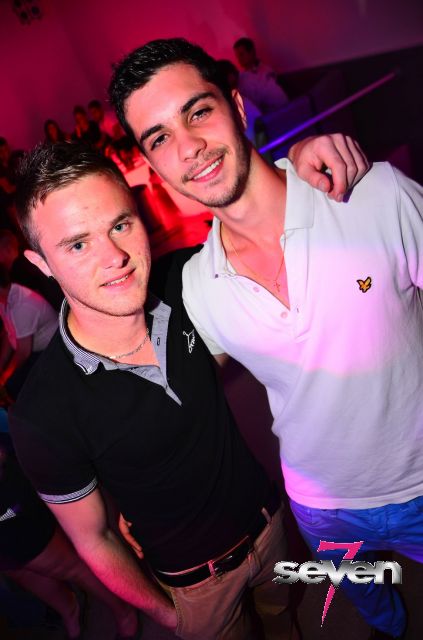 Cliquer pour voir l'image en taille réelle