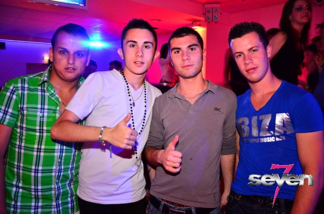 Cliquer pour voir l'image en taille réelle