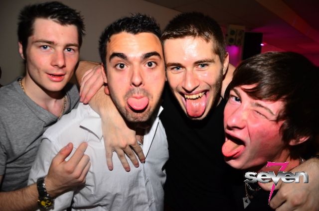 Cliquer pour voir l'image en taille réelle