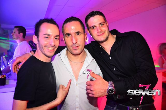 Cliquer pour voir l'image en taille réelle