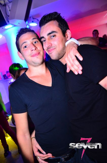 Cliquer pour voir l'image en taille réelle