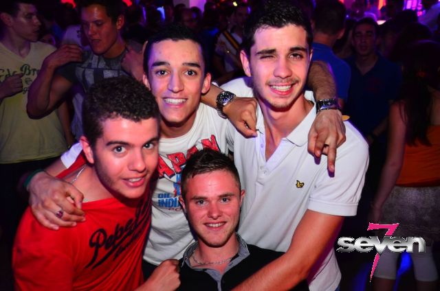 Cliquer pour voir l'image en taille réelle