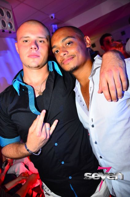 Cliquer pour voir l'image en taille réelle