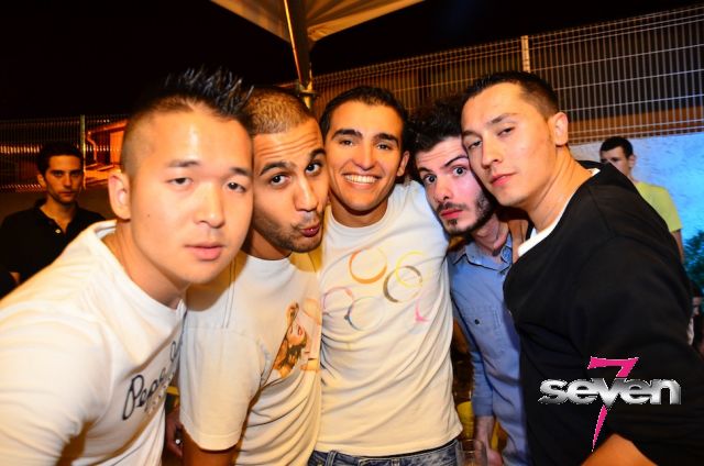 Cliquer pour voir l'image en taille réelle