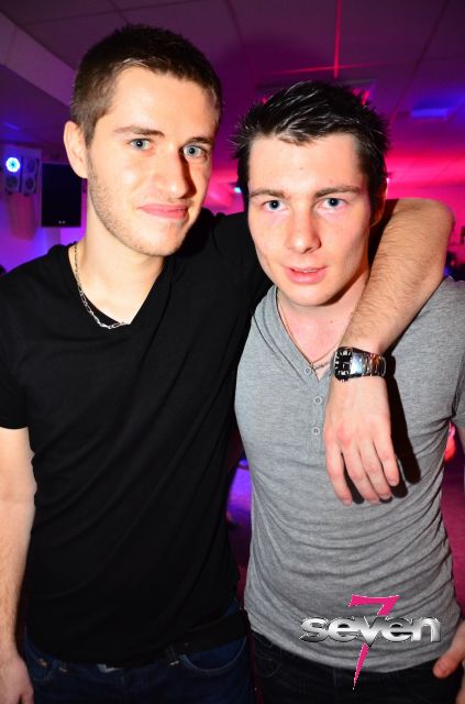 Cliquer pour voir l'image en taille réelle