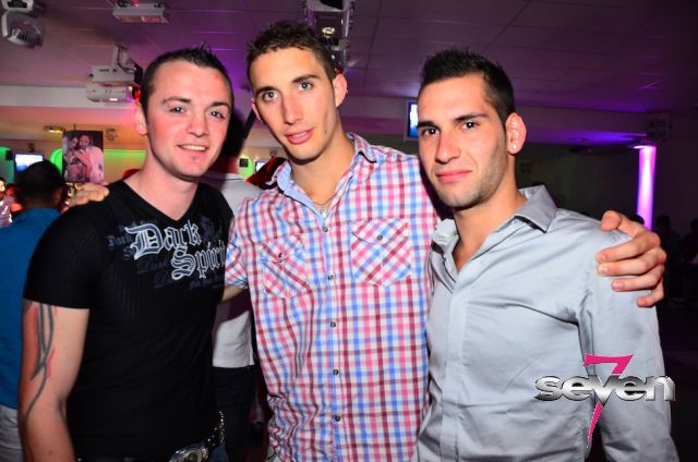 Cliquer pour voir l'image en taille réelle