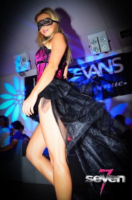 Cliquer pour voir l'image en taille réelle