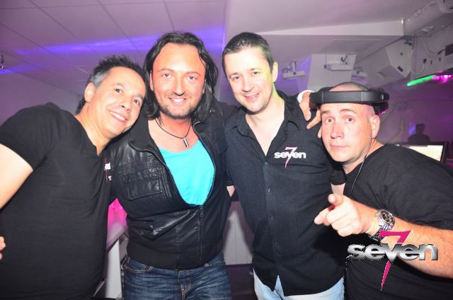 Cliquer pour voir l'image en taille réelle