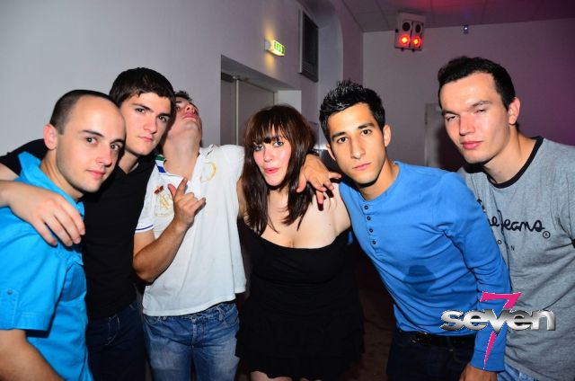 Cliquer pour voir l'image en taille réelle