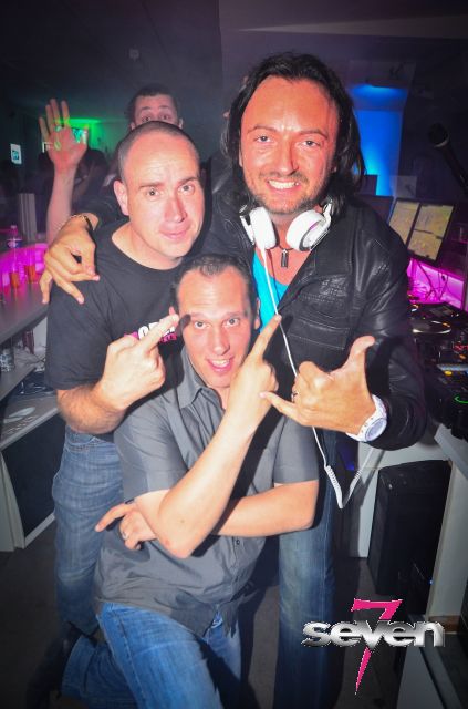 Cliquer pour voir l'image en taille réelle