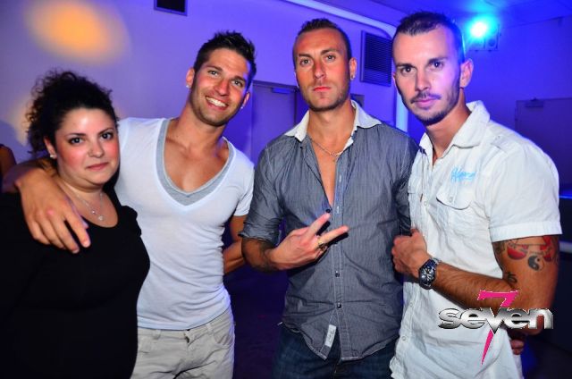 Cliquer pour voir l'image en taille réelle