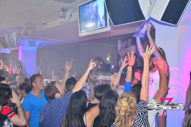 Cliquer pour voir l'image en taille réelle