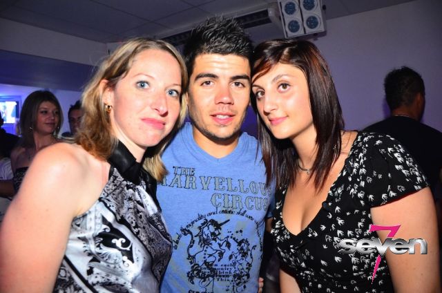 Cliquer pour voir l'image en taille réelle