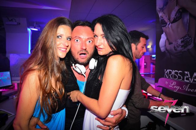 Cliquer pour voir l'image en taille réelle