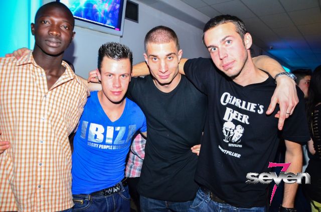 Cliquer pour voir l'image en taille réelle