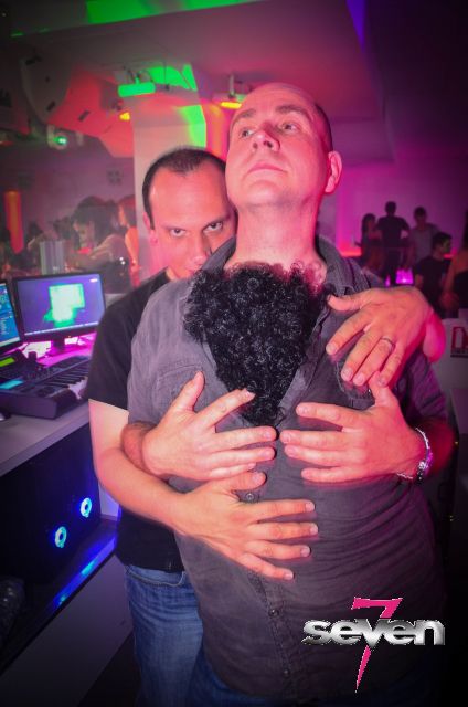 Cliquer pour voir l'image en taille réelle