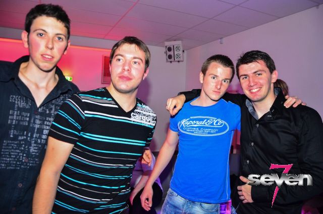 Cliquer pour voir l'image en taille réelle