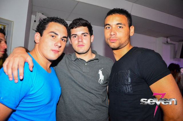 Cliquer pour voir l'image en taille réelle