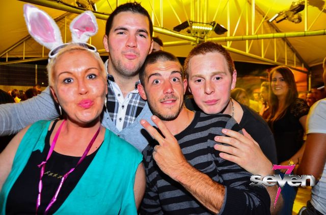 Cliquer pour voir l'image en taille réelle