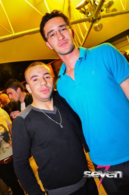 Cliquer pour voir l'image en taille réelle