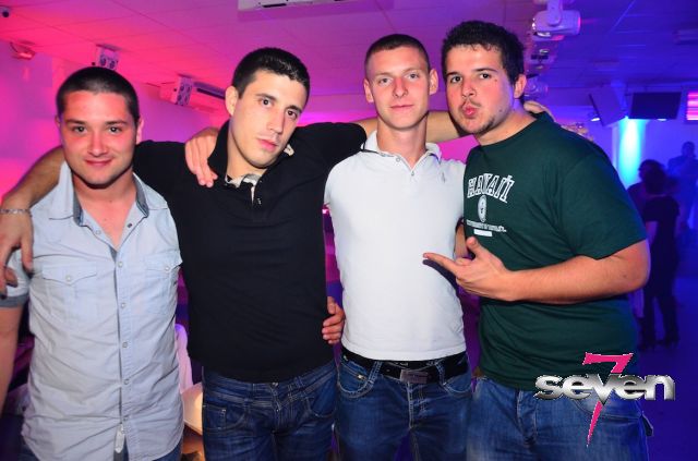 Cliquer pour voir l'image en taille réelle