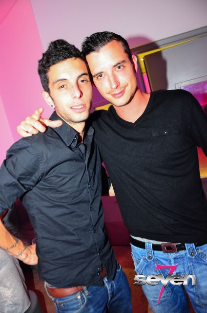 Cliquer pour voir l'image en taille réelle