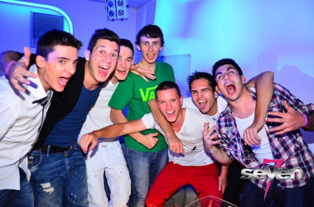 Cliquer pour voir l'image en taille réelle