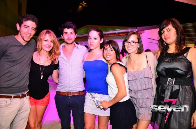 Cliquer pour voir l'image en taille réelle