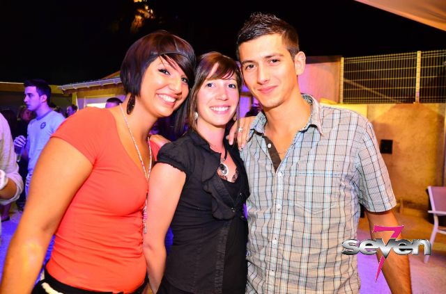 Cliquer pour voir l'image en taille réelle