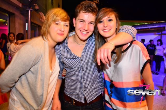 Cliquer pour voir l'image en taille réelle