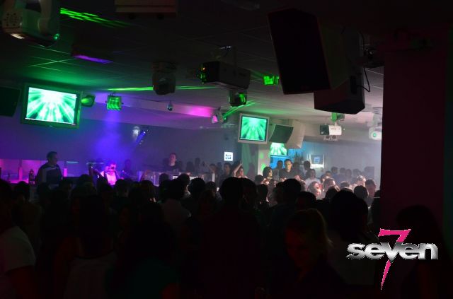 Cliquer pour voir l'image en taille réelle