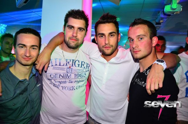 Cliquer pour voir l'image en taille réelle