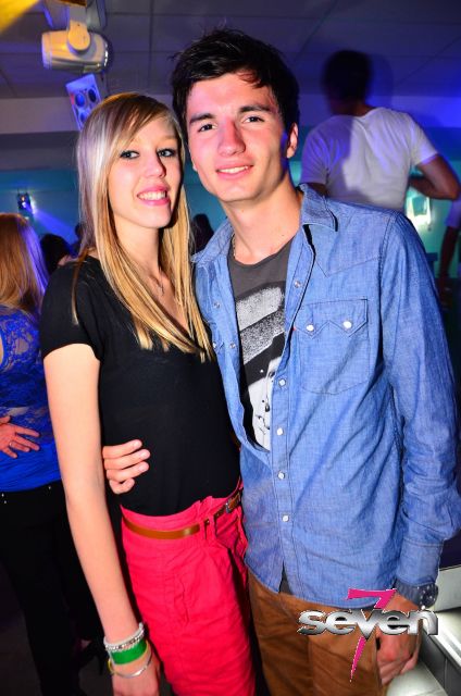 Cliquer pour voir l'image en taille réelle