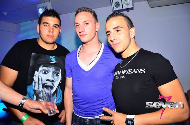 Cliquer pour voir l'image en taille réelle