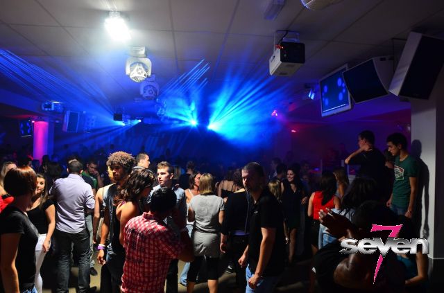 Cliquer pour voir l'image en taille réelle