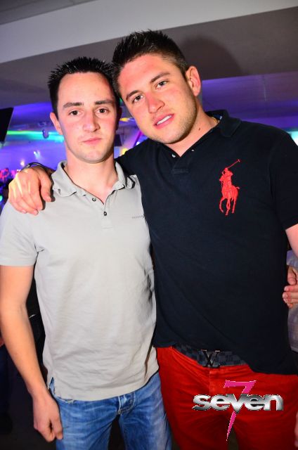 Cliquer pour voir l'image en taille réelle