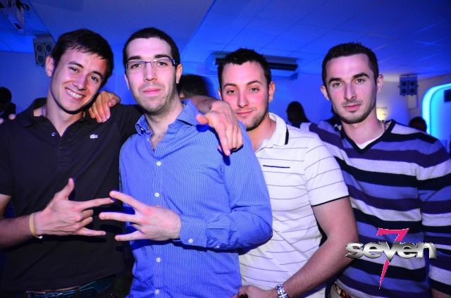 Cliquer pour voir l'image en taille réelle