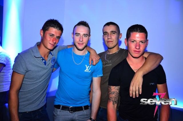 Cliquer pour voir l'image en taille réelle