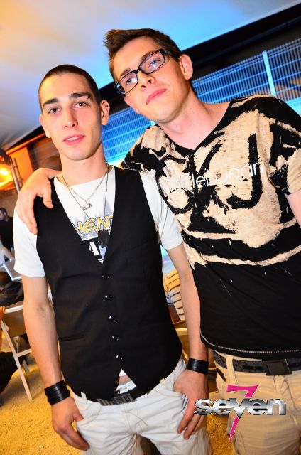 Cliquer pour voir l'image en taille réelle