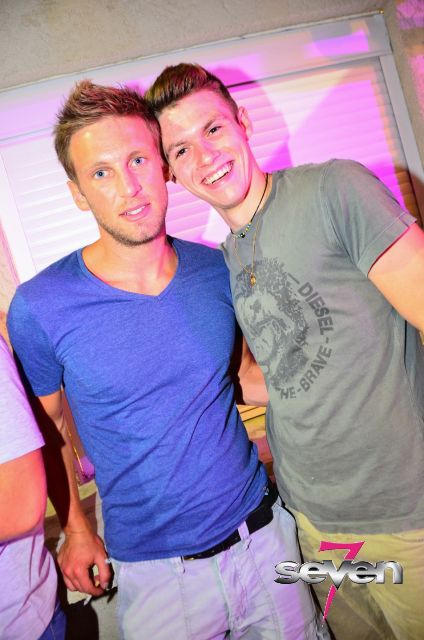 Cliquer pour voir l'image en taille réelle