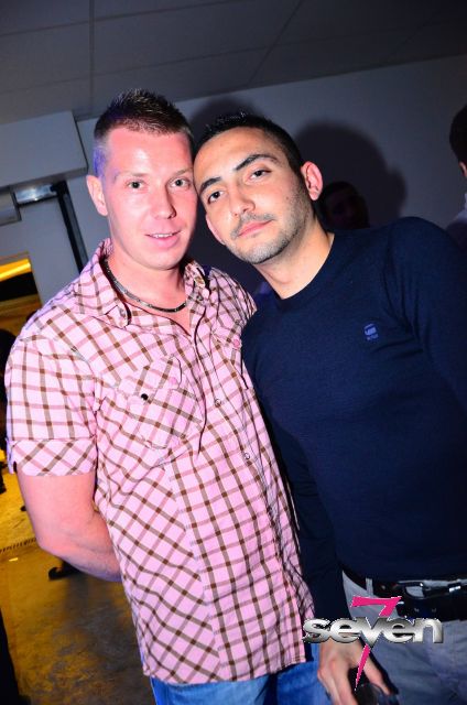 Cliquer pour voir l'image en taille réelle