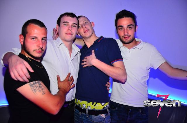 Cliquer pour voir l'image en taille réelle