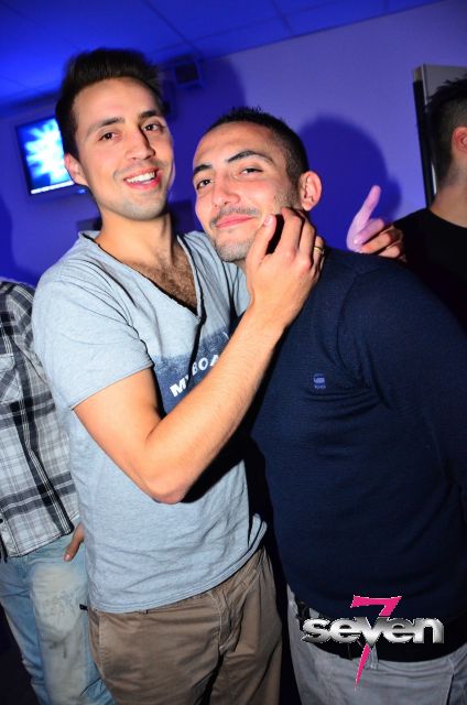 Cliquer pour voir l'image en taille réelle