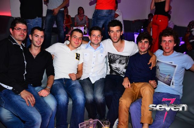 Cliquer pour voir l'image en taille réelle