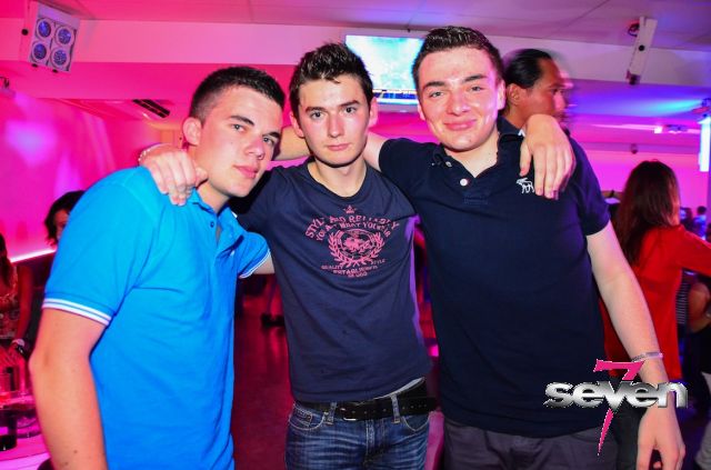 Cliquer pour voir l'image en taille réelle